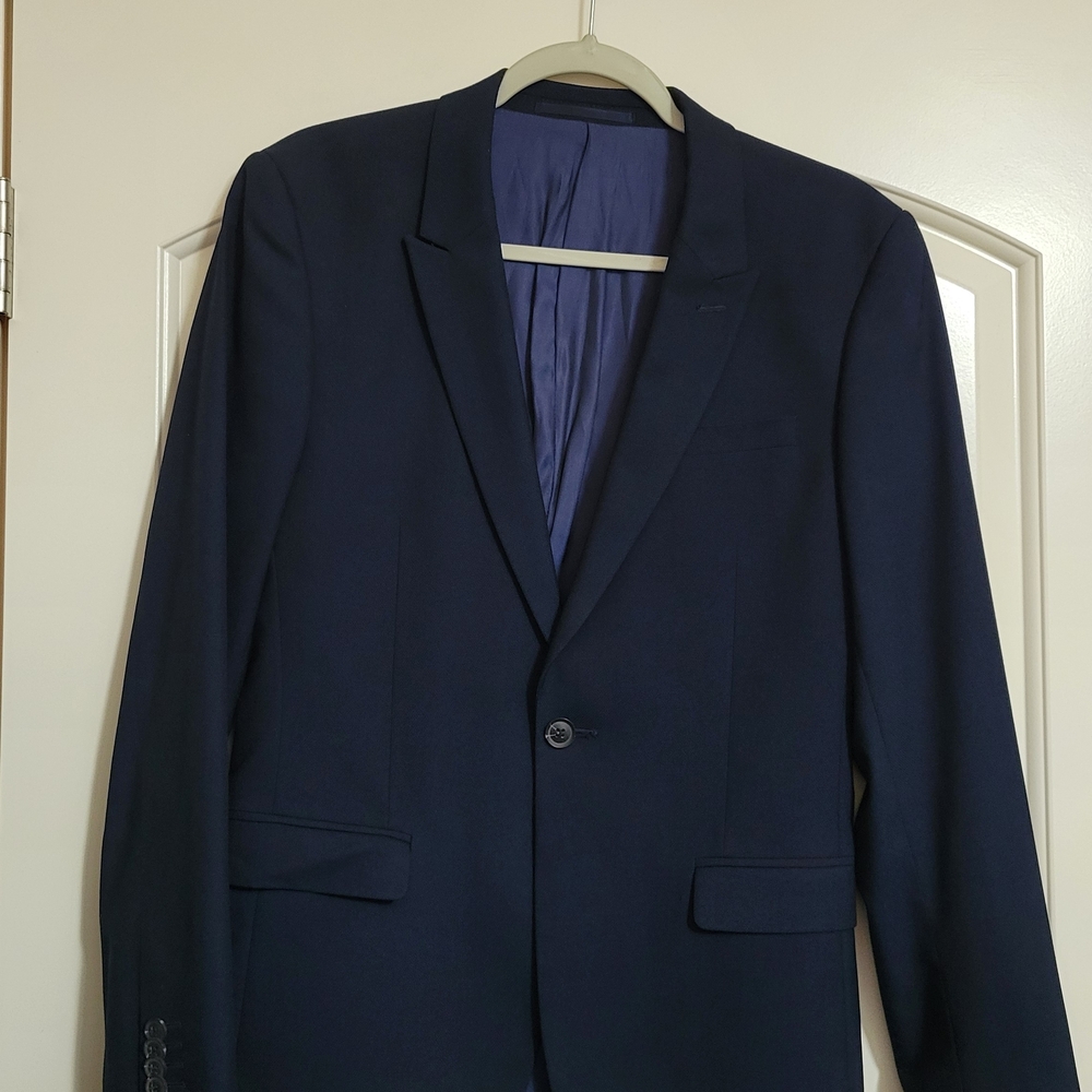 Men's Navy Blazer/Suit